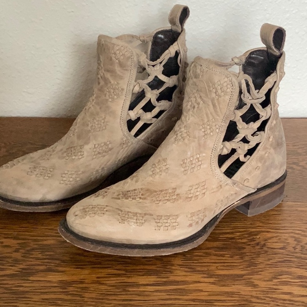 Lane Bootie